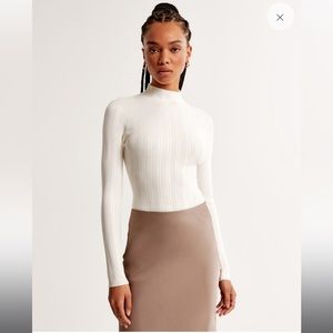 Abercrombie Turtleneck Sweater Bodysuit - XXS - Never Worn, Cream
